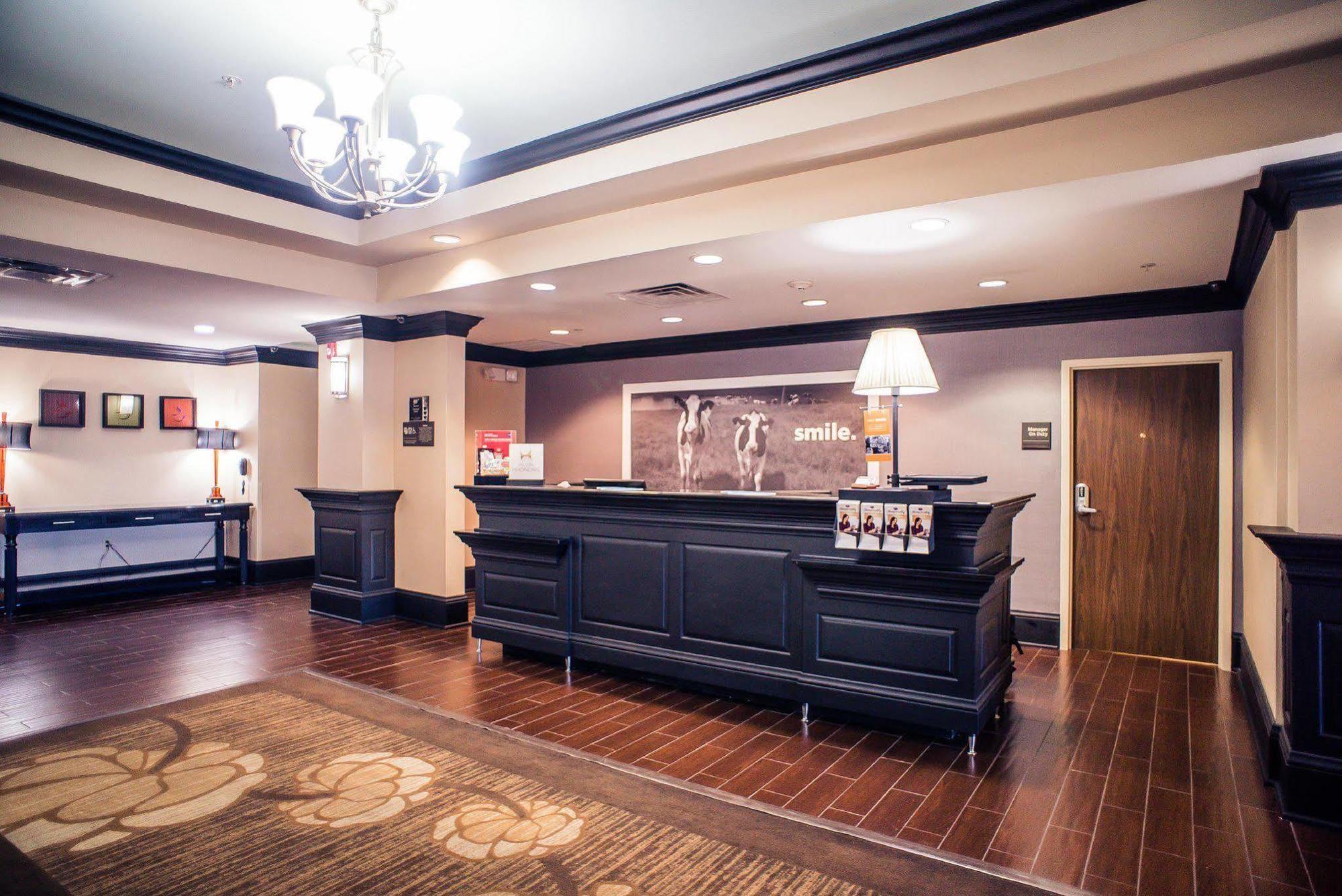 Hampton Inn - Monticello Bagian luar foto
